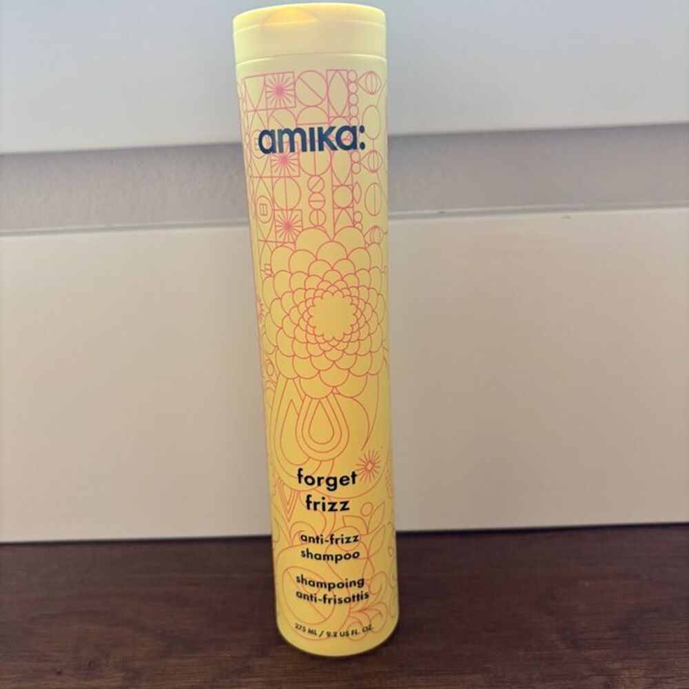 AMIKA “Forget Frizz” Anti-Frizz Shampoo 275ml / 9.2fl.oz